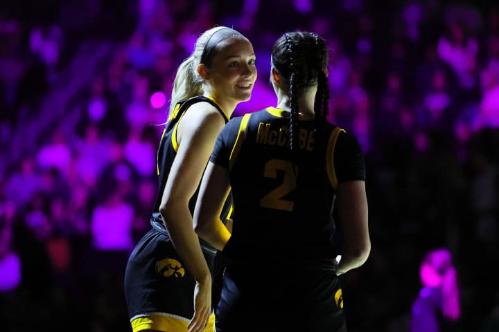 Unmetered UConn vs Iowa - Women's Championship Classic - 12.20.25 Photography
